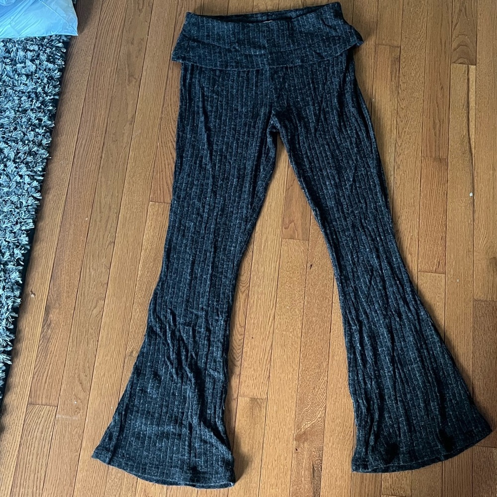 Ribbed flare pants